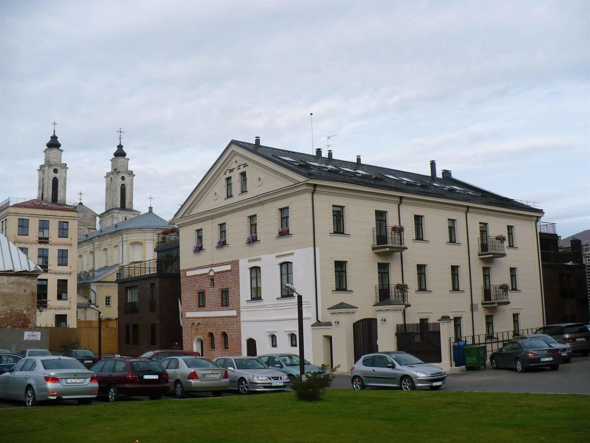 Daugirdas Old City Hotel Kaunas Exteriör bild